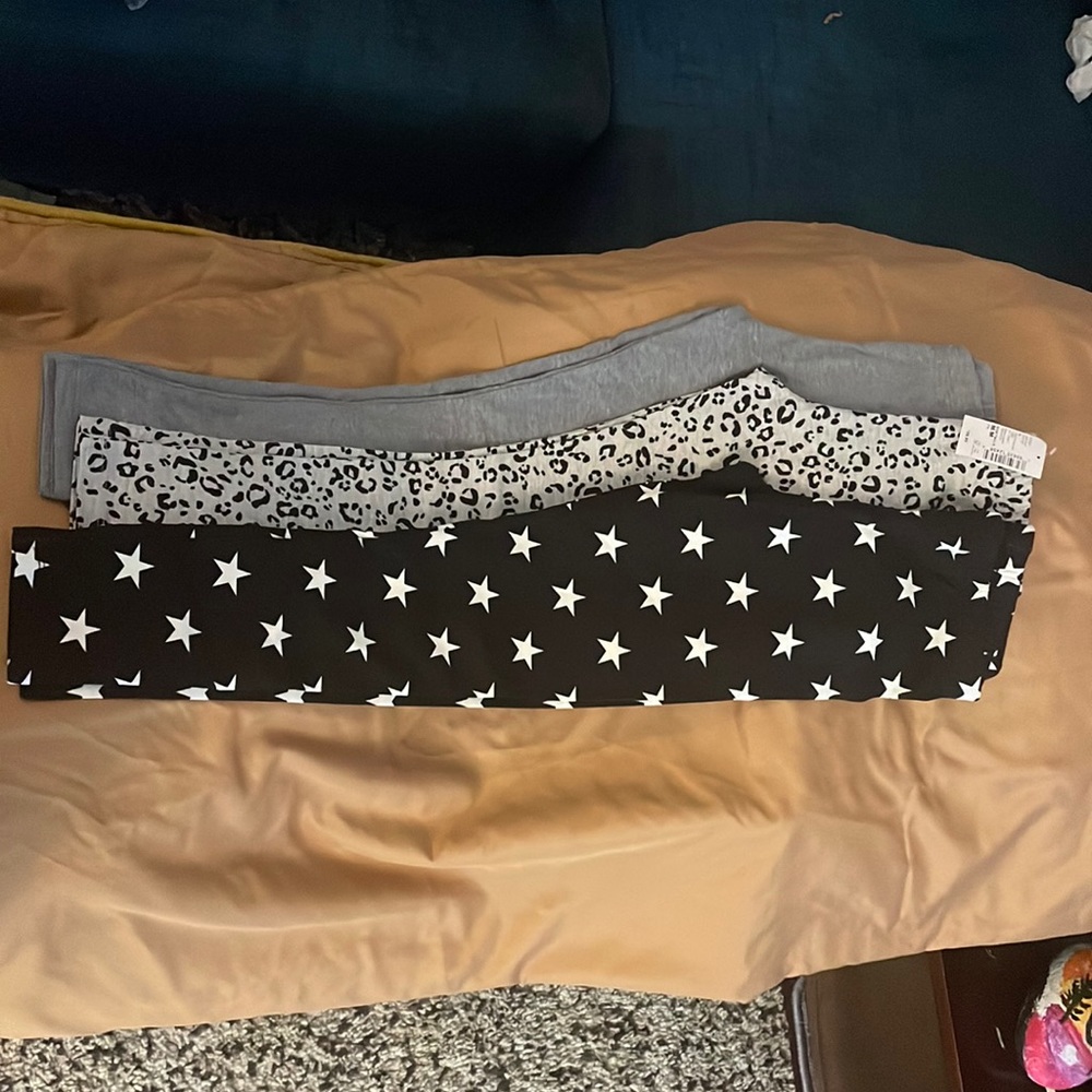 3 girl leggings from The Children’s Place brand new